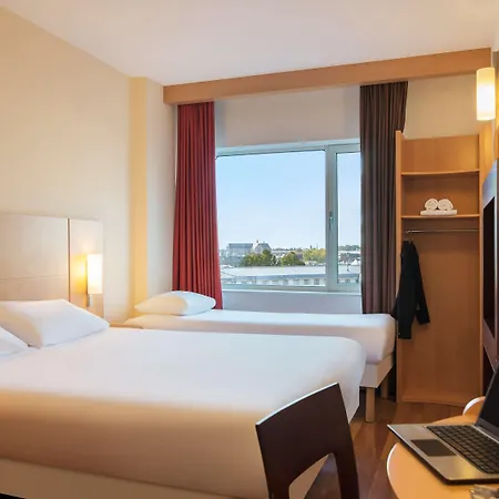 Ibis Leiden Centre Hotel Exterior photo
