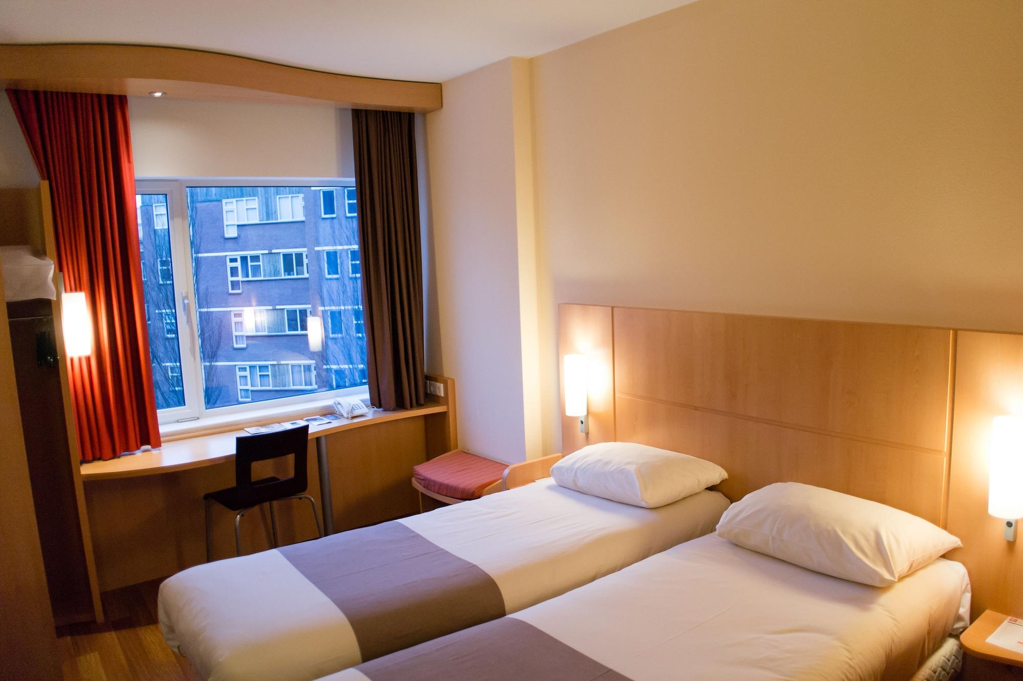 Ibis Centre