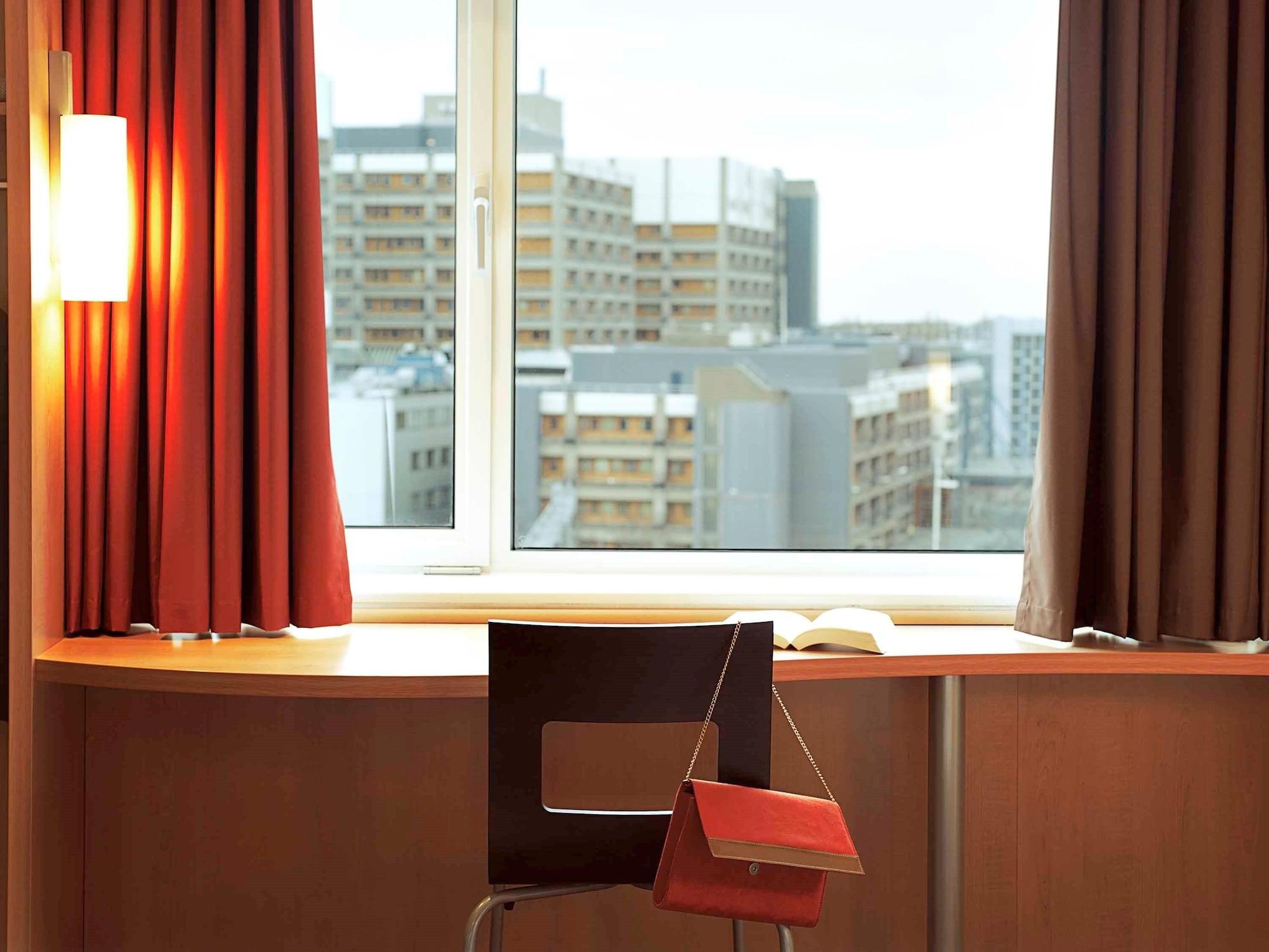 Hotel Ibis Centre 3*