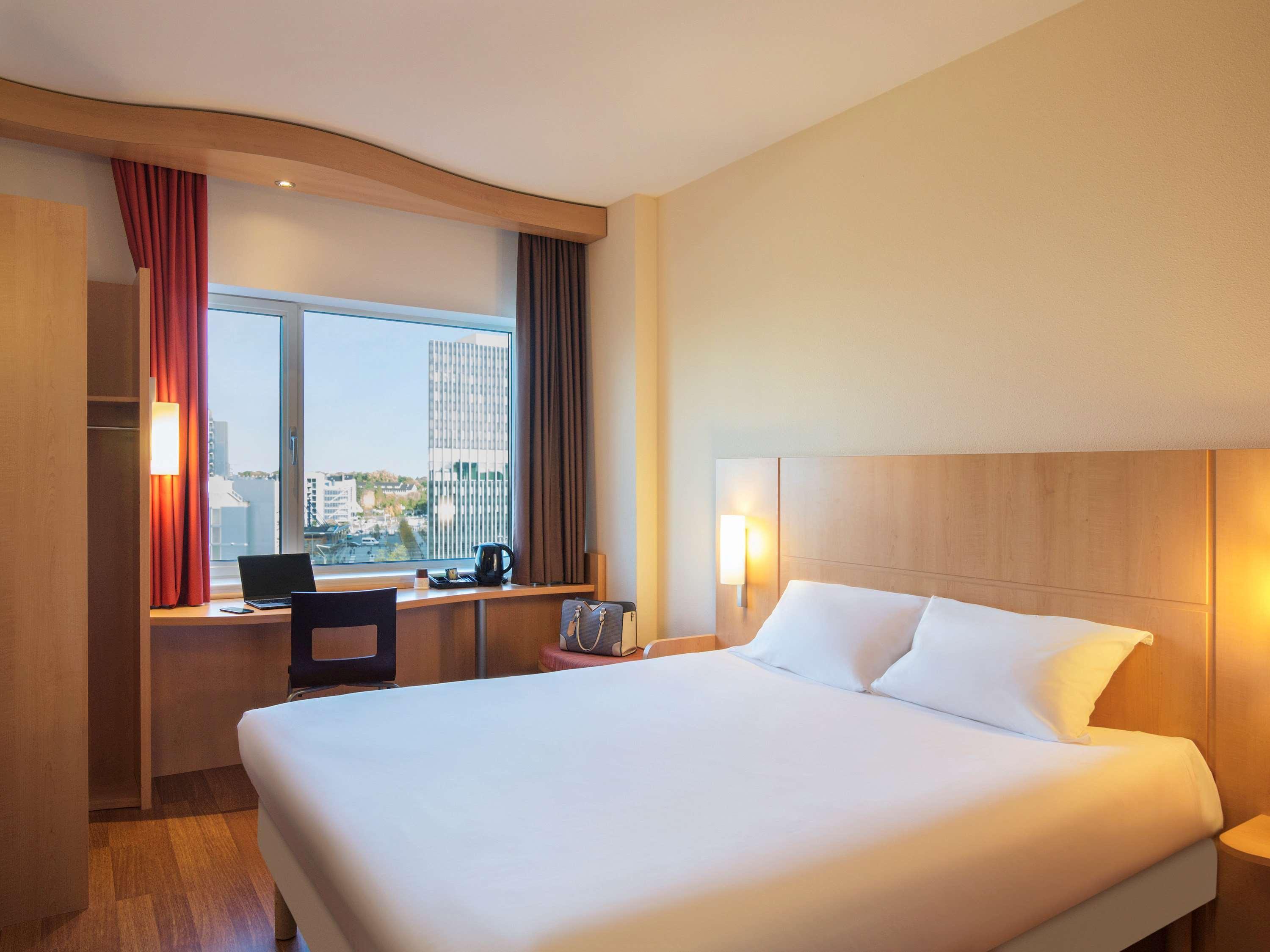 Ibis Centre Hotel